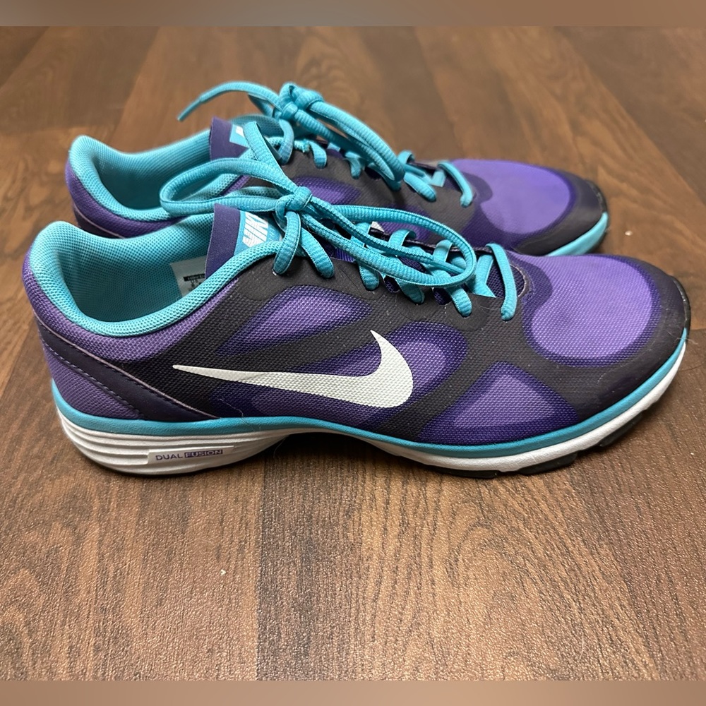 Nike Dual Fusion Trainers Size 8.5